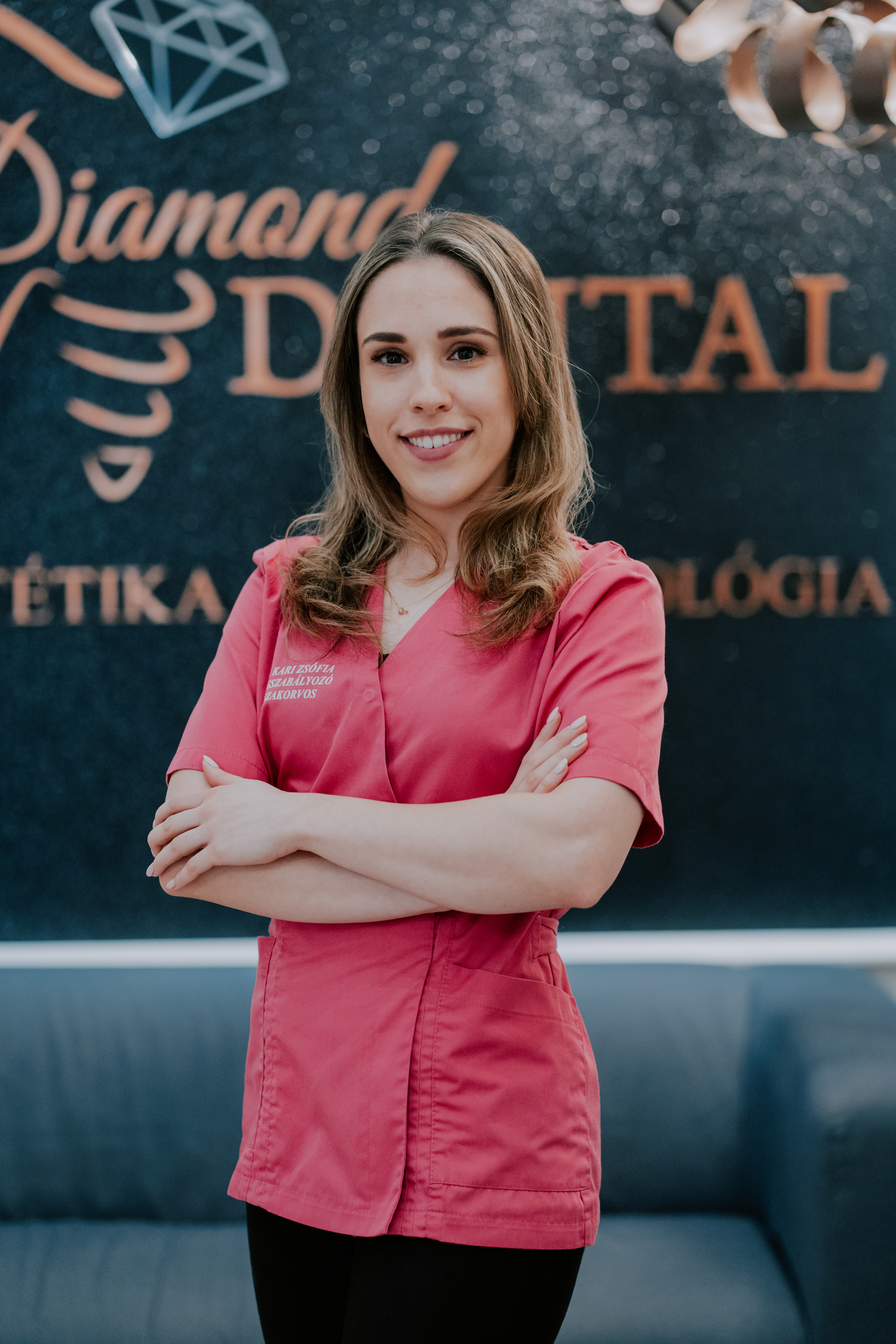 Dr. Kari Zsófia